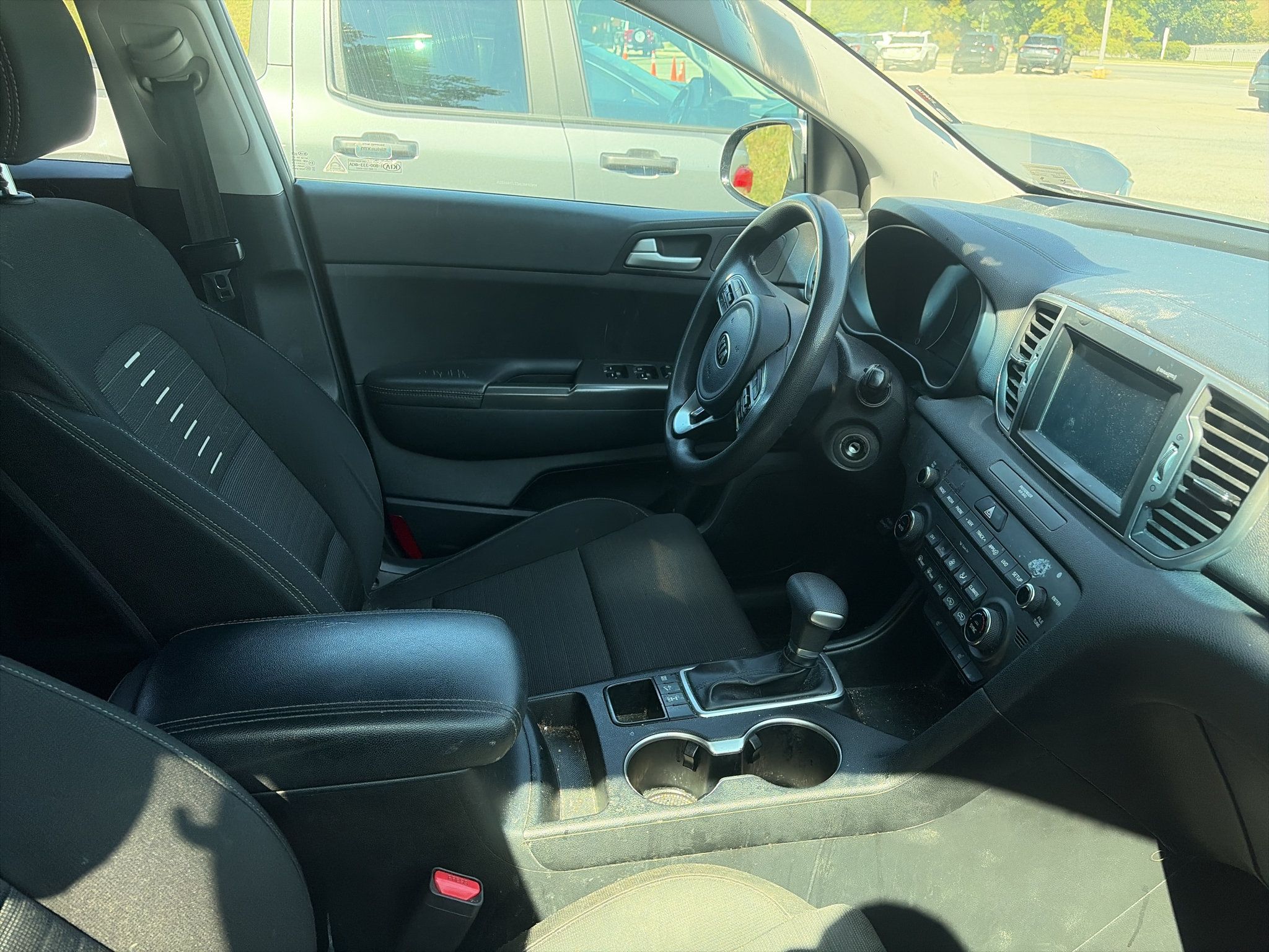 Used 2018 Kia Sportage LX w/ LX Technology Package AWD/4WD image 5