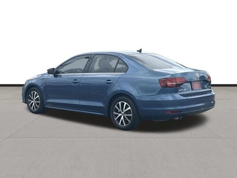 Used 2017 Volkswagen Jetta SE FWD image 7