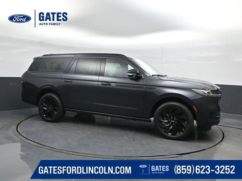New 2026 Lincoln Navigator L Reserve w/ Jet Appearance Package image 1