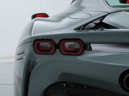 Certified 2025 Ferrari SF90 Spider AWD/4WD image 22