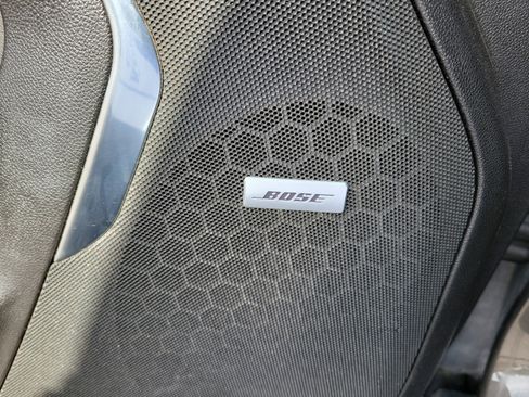 Used 2021 Chevrolet Tahoe Z71 w/ Luxury Package image 20