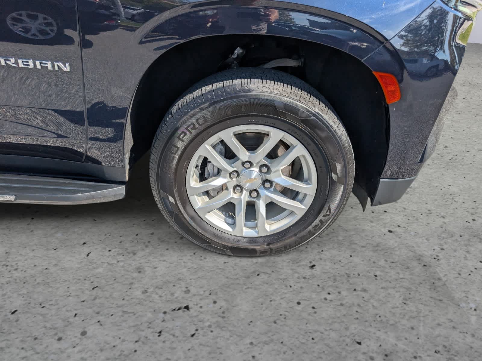 Used 2023 Chevrolet Suburban LT AWD/4WD image 9