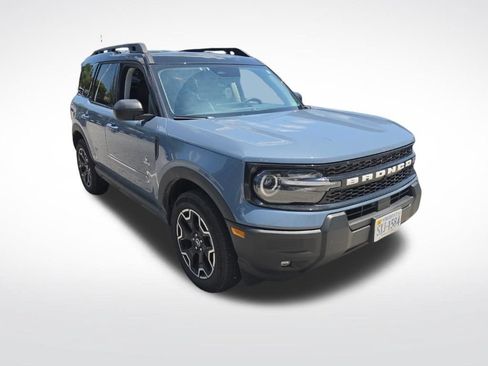 Used 2025 Ford Bronco Sport Outer Banks AWD/4WD image 3