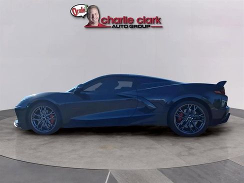 Used 2023 Chevrolet Corvette Stingray Premium Conv w/ Z51 Performance Package image 2