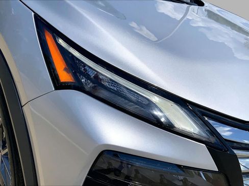 Used 2024 Nissan Rogue S FWD image 25