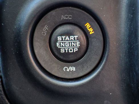 Used 2021 Jeep Wrangler Unlimited Sahara image 42