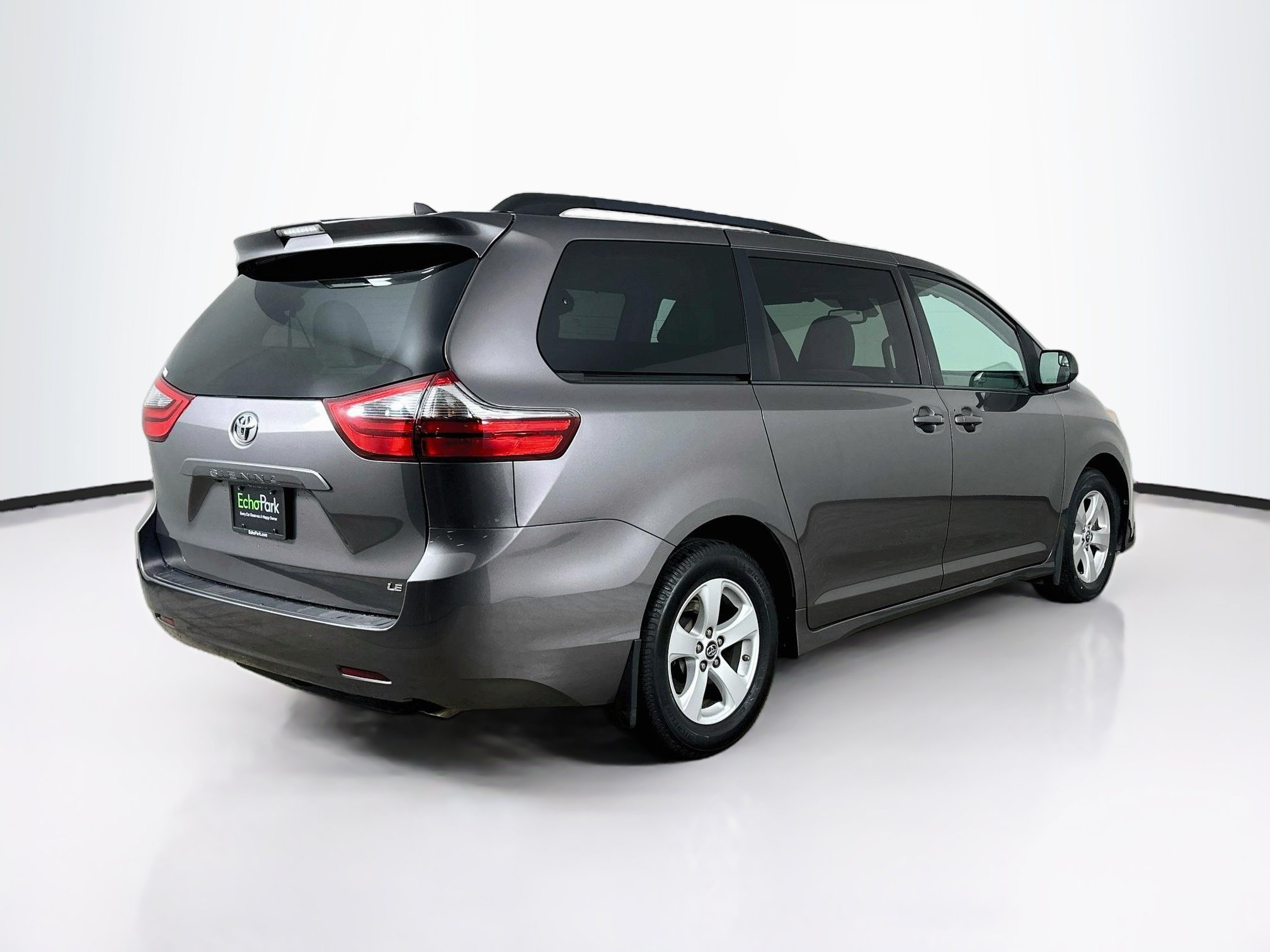 Used 2020 Toyota Sienna LE FWD image 9