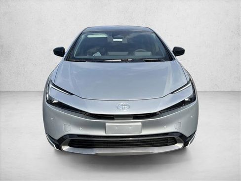 New 2026 Toyota Prius XLE FWD image 6