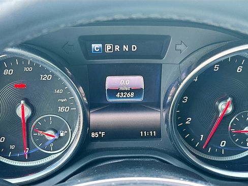 Used 2019 Mercedes-Benz SLC 300 image 12