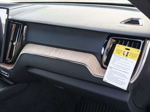 New 2026 Volvo XC60 B5 Plus w/ Climate Package image 18