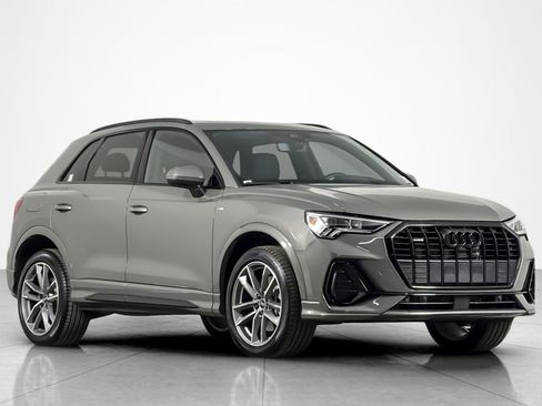 Used 2025 Audi Q3 2.0T Premium w/ Convenience Package AWD/4WD image 7