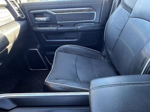 Used 2019 RAM 2500 Laramie image 12