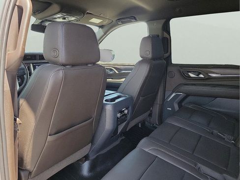 Used 2021 GMC Yukon XL Denali AWD/4WD image 12