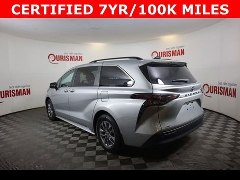 Used 2024 Toyota Sienna XLE w/ XLE Plus Package AWD/4WD image 8