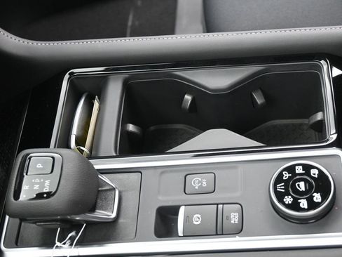 New 2026 Nissan Pathfinder SV AWD/4WD image 25