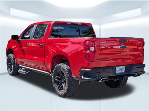 Used 2024 Chevrolet Silverado 1500 LT Trail Boss w/ Convenience Package II image 4