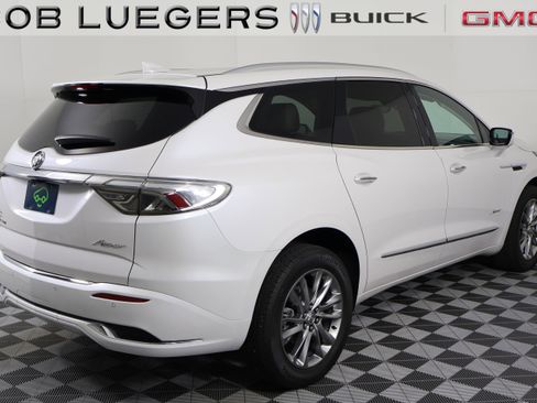 Used 2023 Buick Enclave Avenir w/ Avenir Technology Package image 7