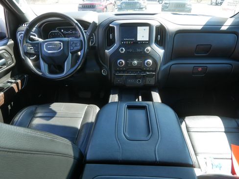 Used 2019 GMC Sierra 1500 Denali w/ Denali Ultimate Package AWD/4WD image 10