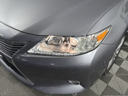 Used 2015 Lexus ES 350 w/ Premium Package FWD image 33