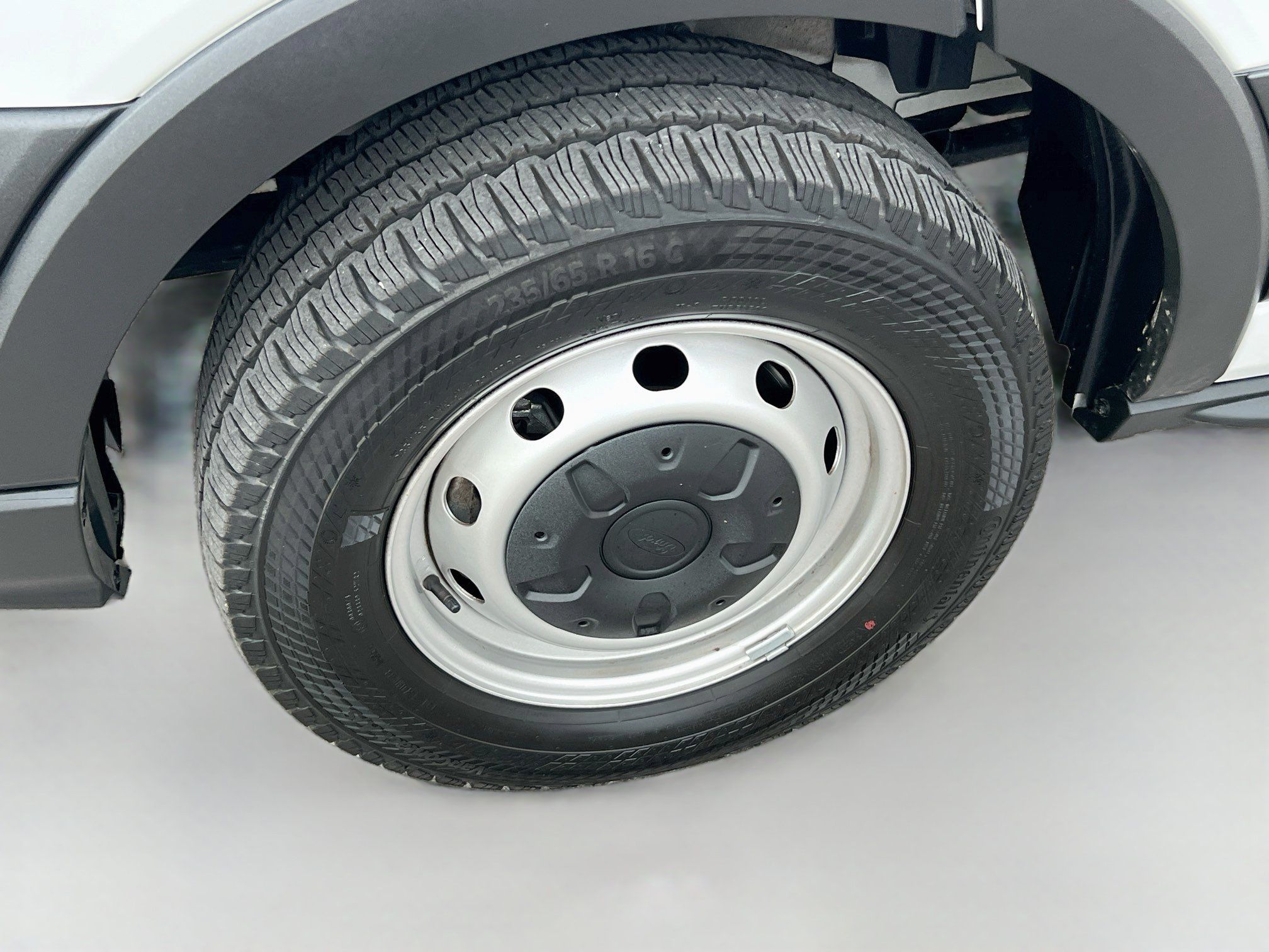 Used 2025 Ford Transit 250 148 High Roof Extended w/ Load Area Protection Package RWD image 13