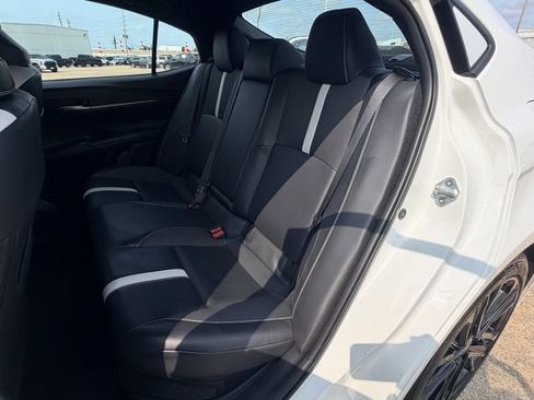 Used 2025 Toyota Camry SE FWD image 27