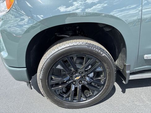 New 2026 Chevrolet Silverado 1500 High Country w/ High Country Premium Package AWD/4WD image 10