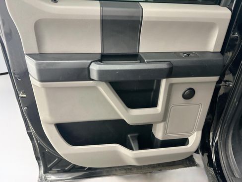 Used 2018 Ford F150 XL w/ Equipment Group 101A Mid AWD/4WD image 26