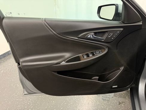 Used 2023 Chevrolet Malibu LT FWD image 9