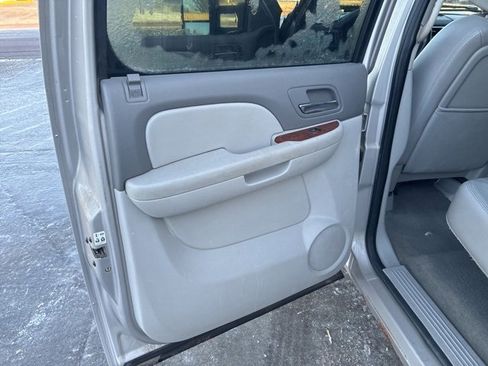 Used 2007 Chevrolet Silverado 1500 LTZ w/ EZ-Lift Tailgate Package image 14