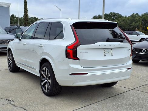 New 2026 Volvo XC90 B5 Core image 5