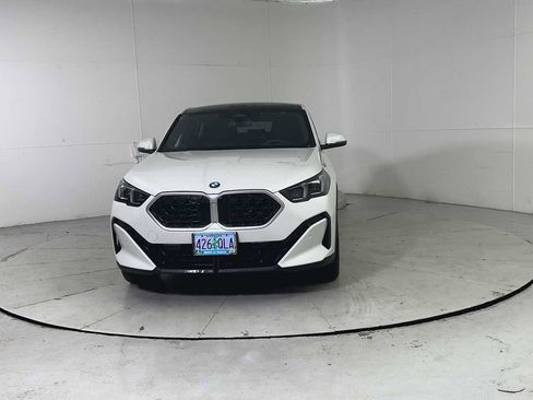 Used 2025 BMW X2 xDrive28i w/ Technology Package image 7