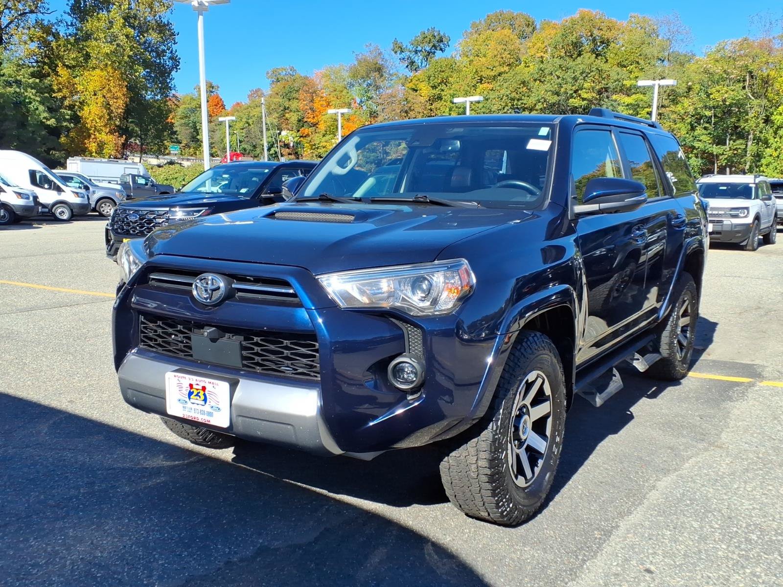 Used 2023 Toyota 4Runner TRD Off-Road Premium w/ Off Road Premium Plus Package AWD/4WD image 4