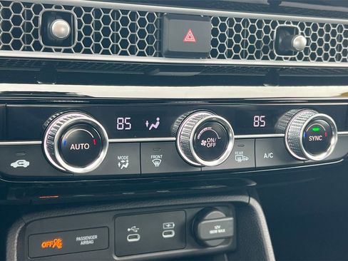 Certified 2025 Honda Civic Sport image 18