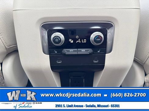 Used 2021 GMC Yukon Denali AWD/4WD image 41