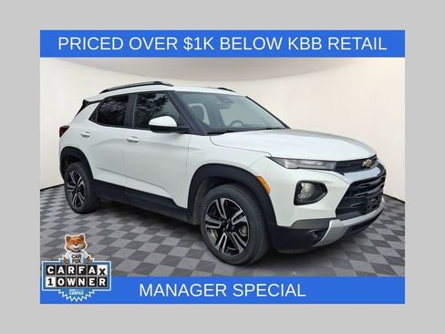 Used 2023 Chevrolet TrailBlazer LT FWD image 1