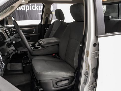 Used 2017 RAM 2500 SLT image 32