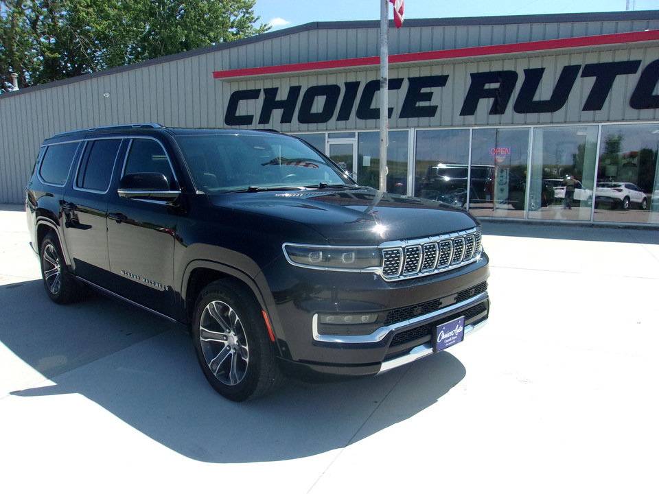 Used 2024 Jeep Grand Wagoneer L 4WD w/ Flexible Seating Group image 1