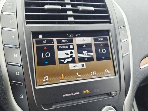 Used 2019 Lincoln MKC Select w/ MKC Climate Package AWD/4WD image 25