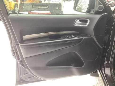 Used 2019 Dodge Durango SXT w/ 3rd Row Seating Group image 14
