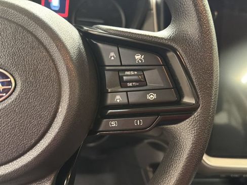 Used 2025 Subaru Crosstrek 2.5i Premium AWD/4WD image 19