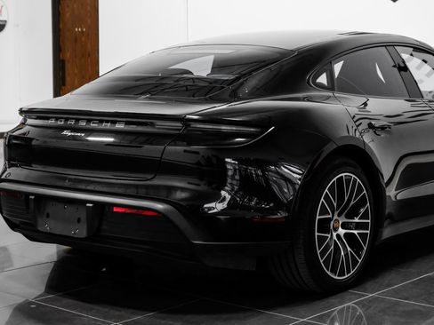 Used 2023 Porsche Taycan w/ Premium Package image 15