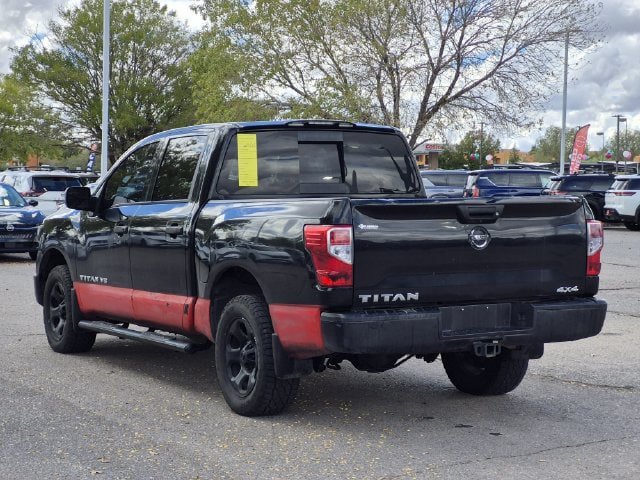 Used 2018 Nissan Titan S AWD/4WD image 4