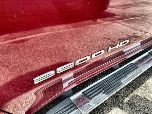 Used 2020 GMC Sierra 2500 SLT AWD/4WD image 4