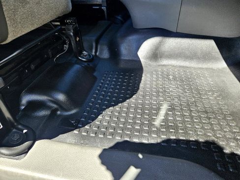 Used 2019 Nissan NV 1500 S image 29