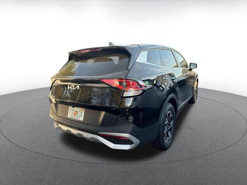 Used 2025 Kia Sportage LX image 8
