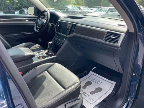 Used 2019 Volkswagen Atlas SE w/ Towing Package FWD image 12