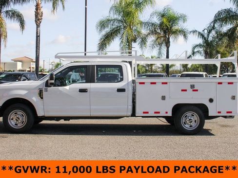 Used 2022 Ford F350 XL w/ Power Equipment Group image 5