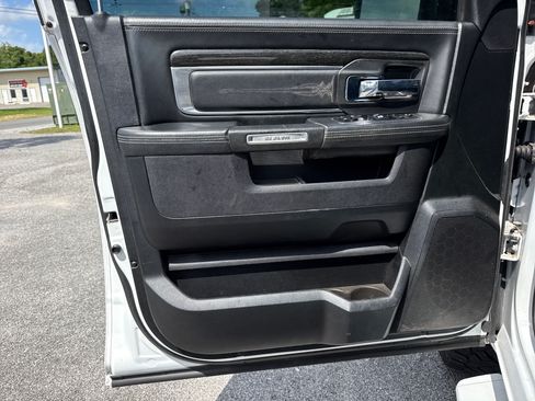 Used 2018 RAM 1500 Limited AWD/4WD image 31