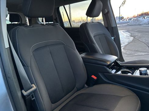 Used 2023 Jeep Grand Cherokee L Laredo image 30