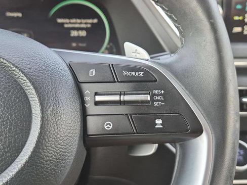 Used 2023 Hyundai Sonata Limited FWD image 19